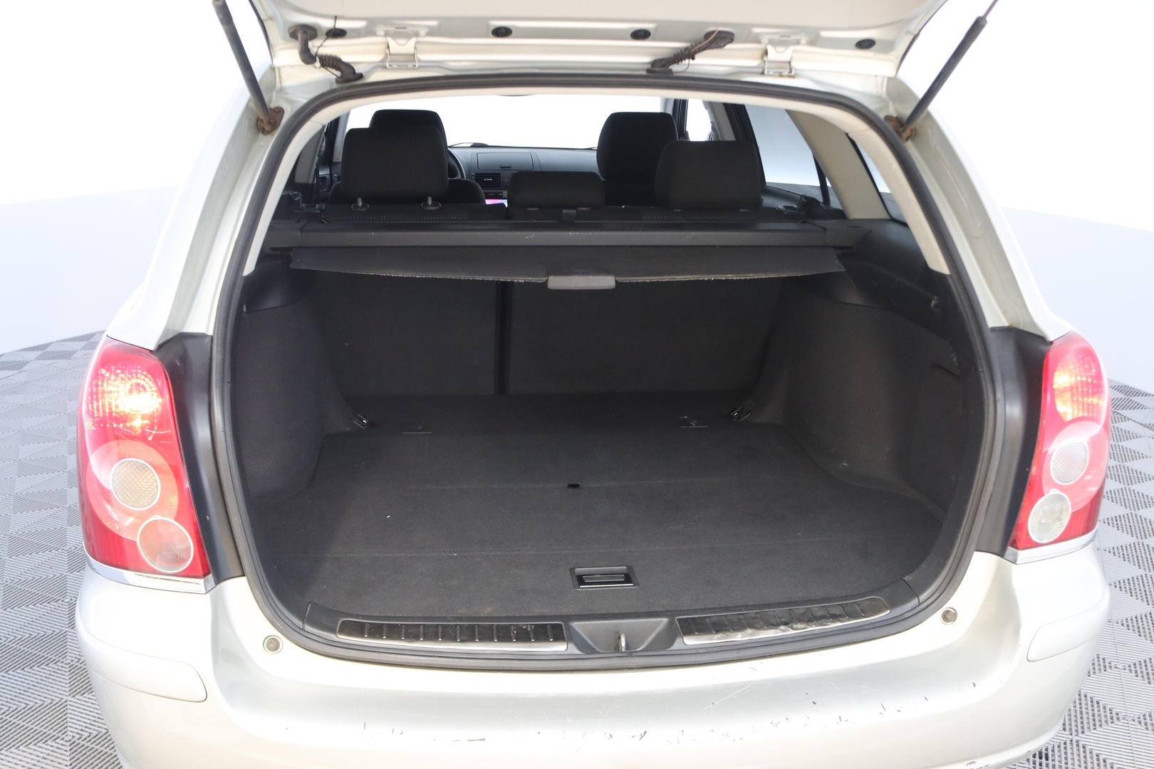 TOYOTA Avensis 2008
