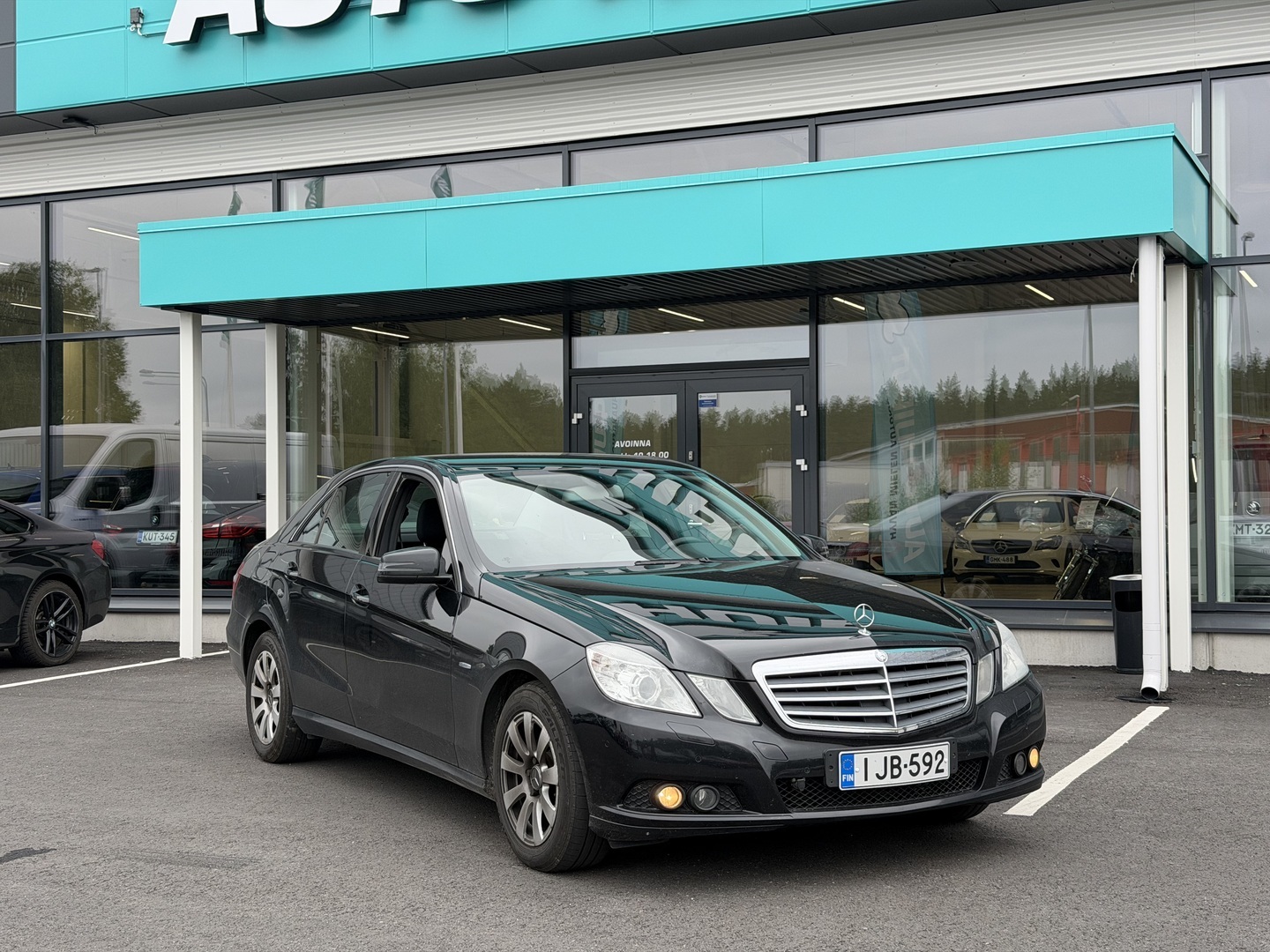 MERCEDES-BENZ E 2009