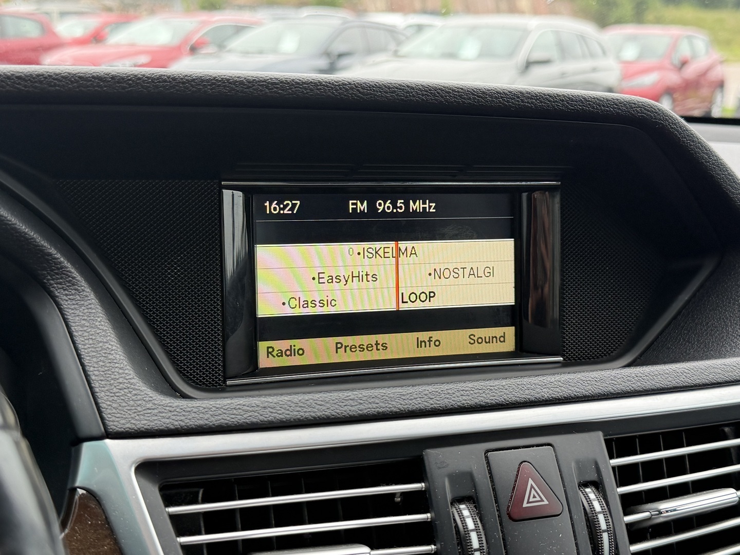 MERCEDES-BENZ E 2009