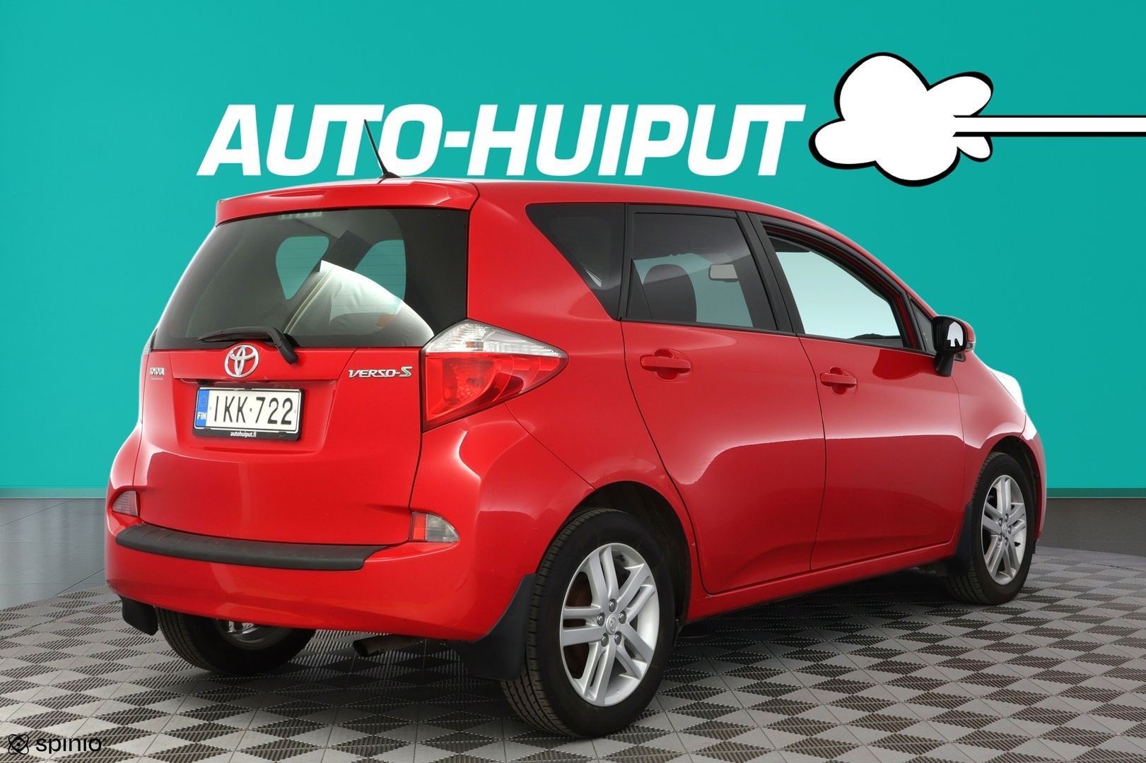TOYOTA Verso-S 2011