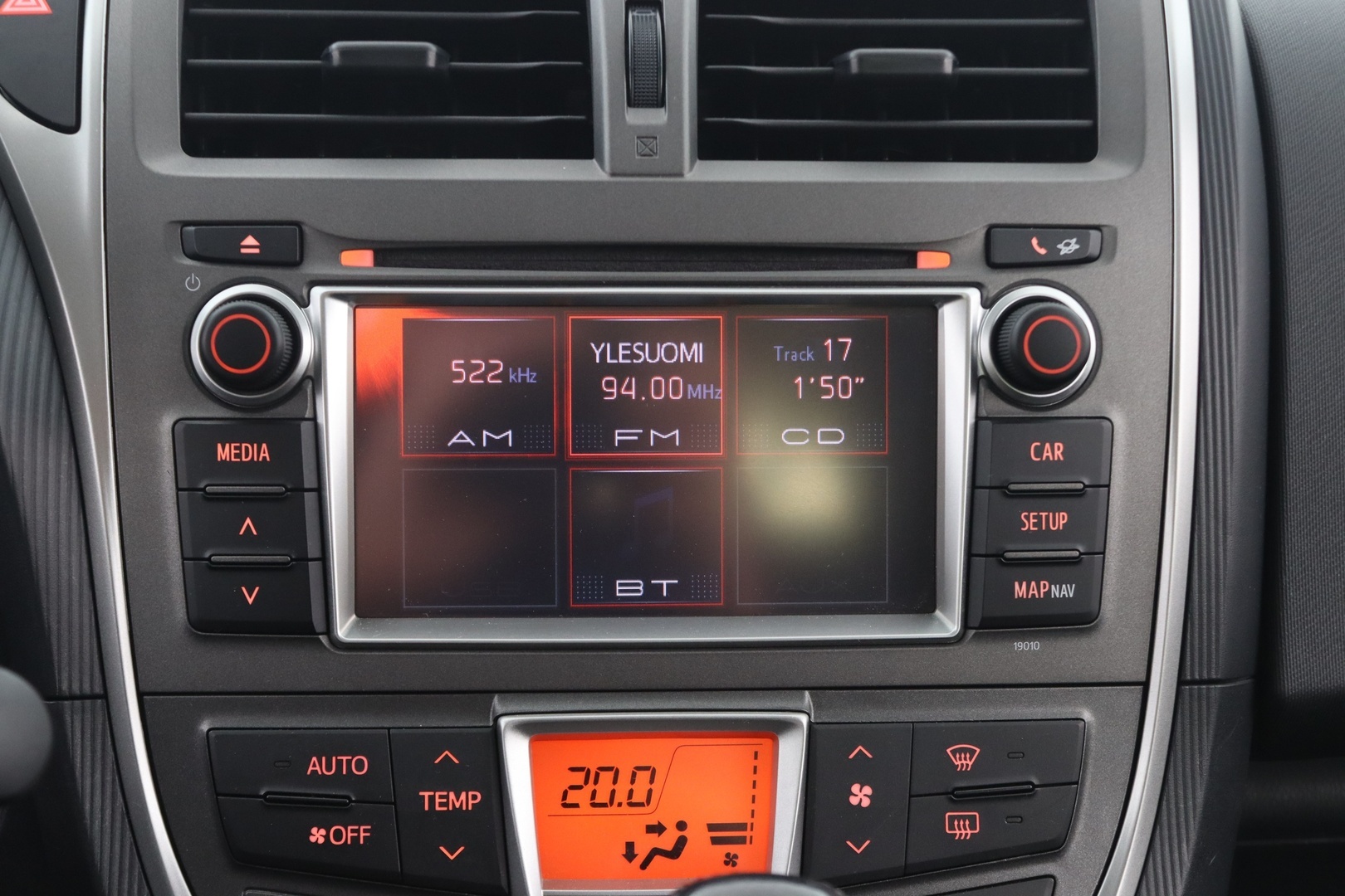 TOYOTA Verso-S 2011