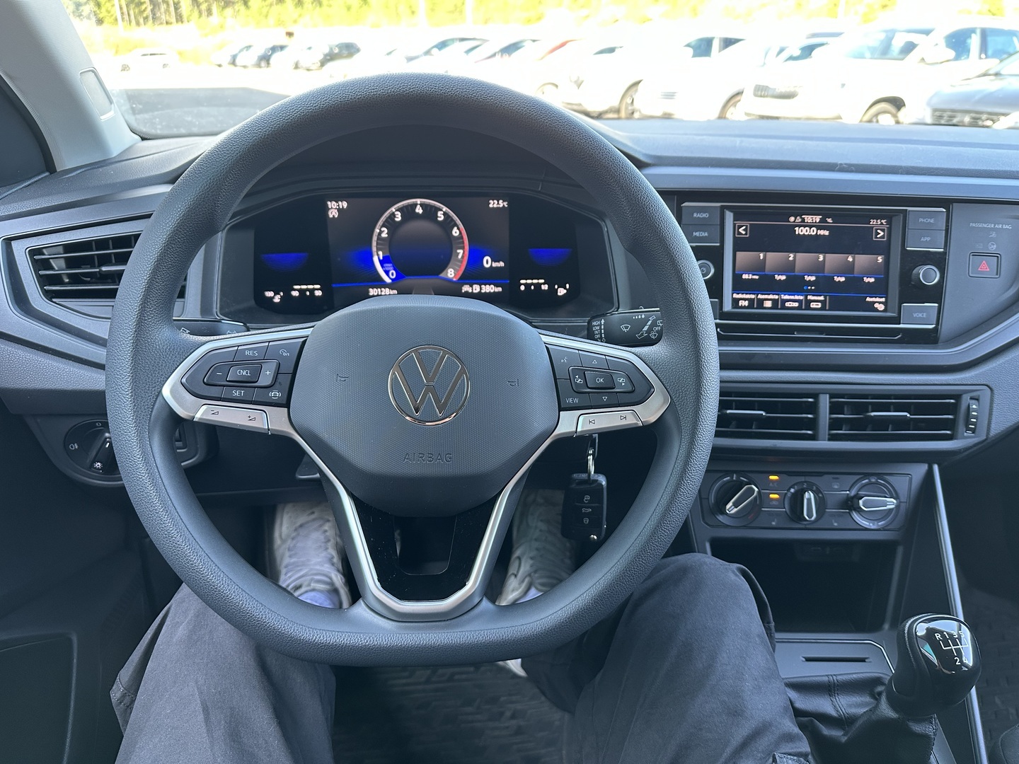 VOLKSWAGEN Polo 2022