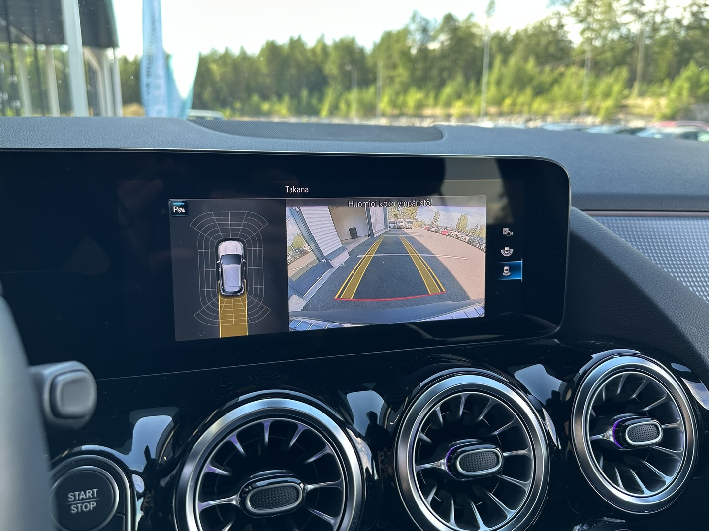 MERCEDES-BENZ EQA 2023