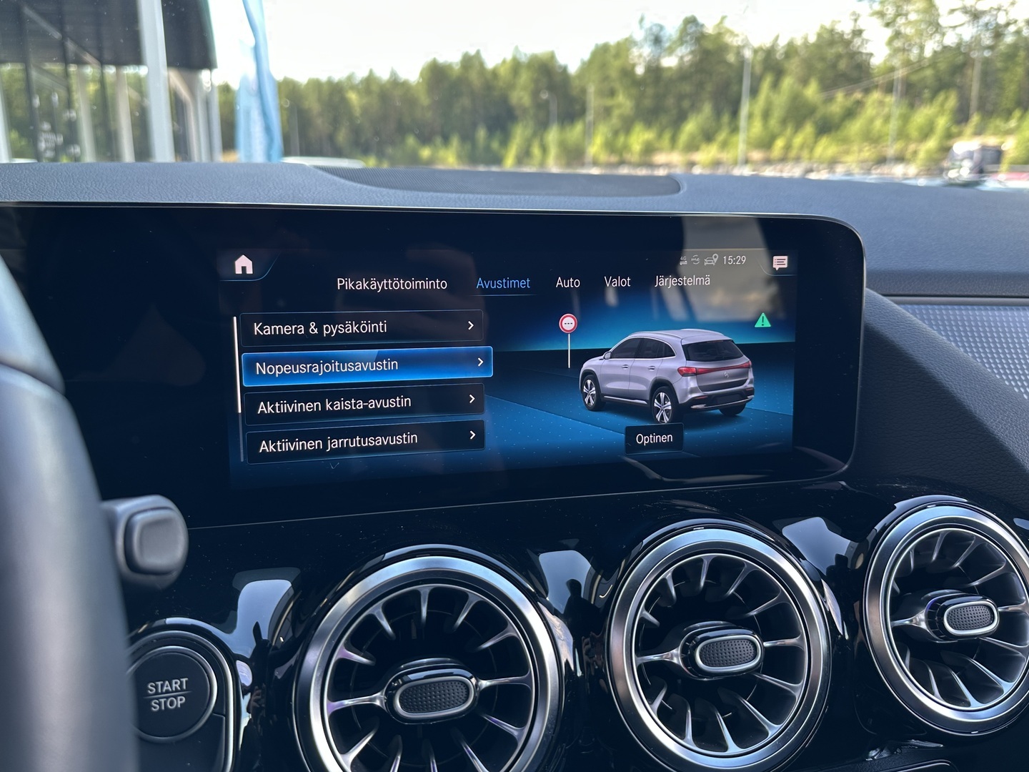 MERCEDES-BENZ EQA 2023