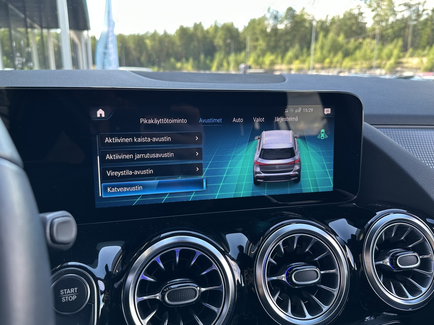 MERCEDES-BENZ EQA 2023