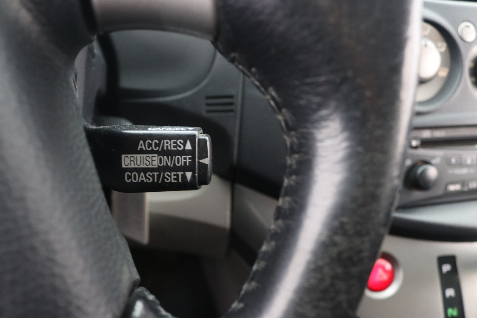 MITSUBISHI Grandis 2006