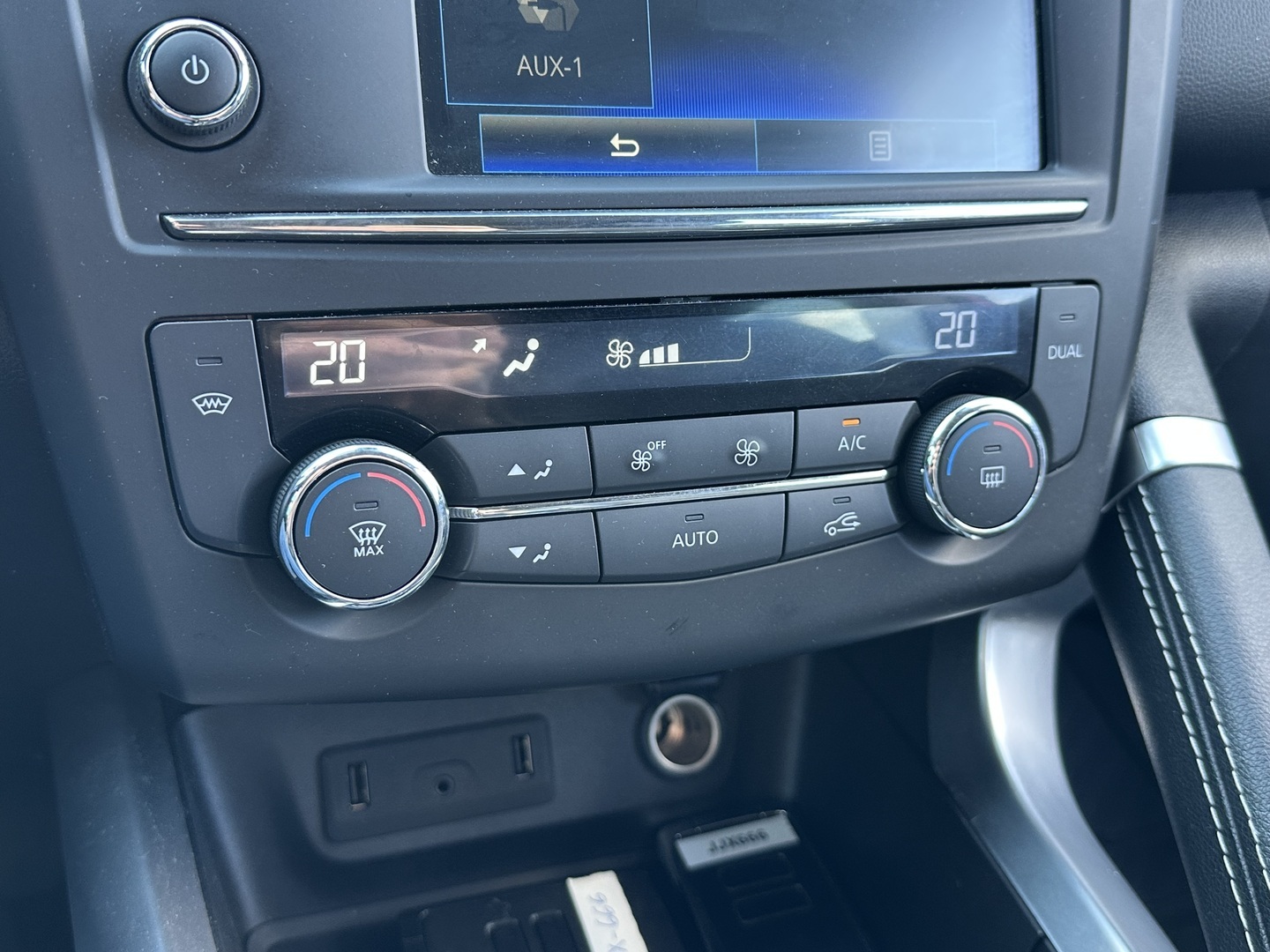 RENAULT Kadjar 2016
