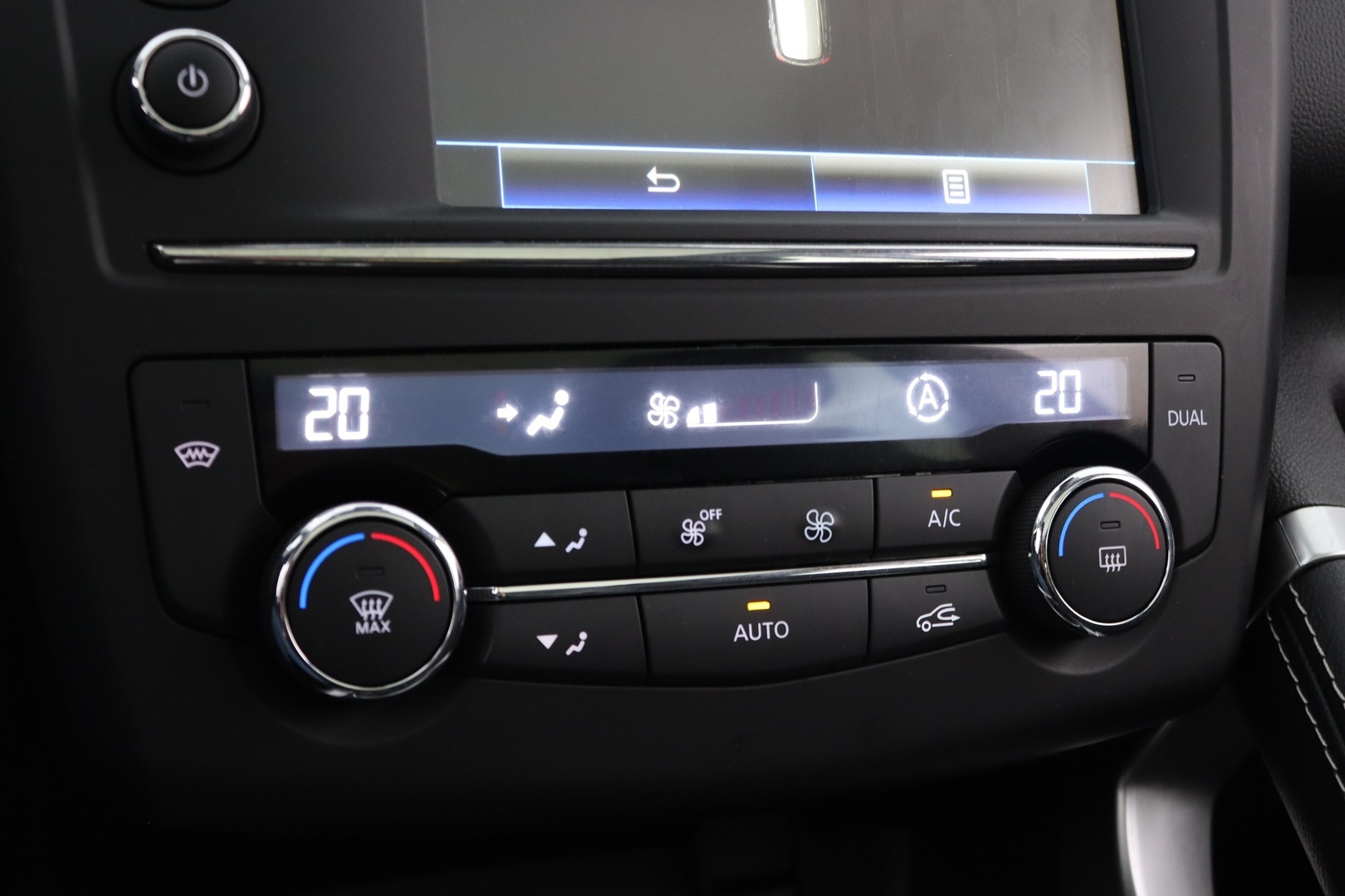 RENAULT Kadjar 2016