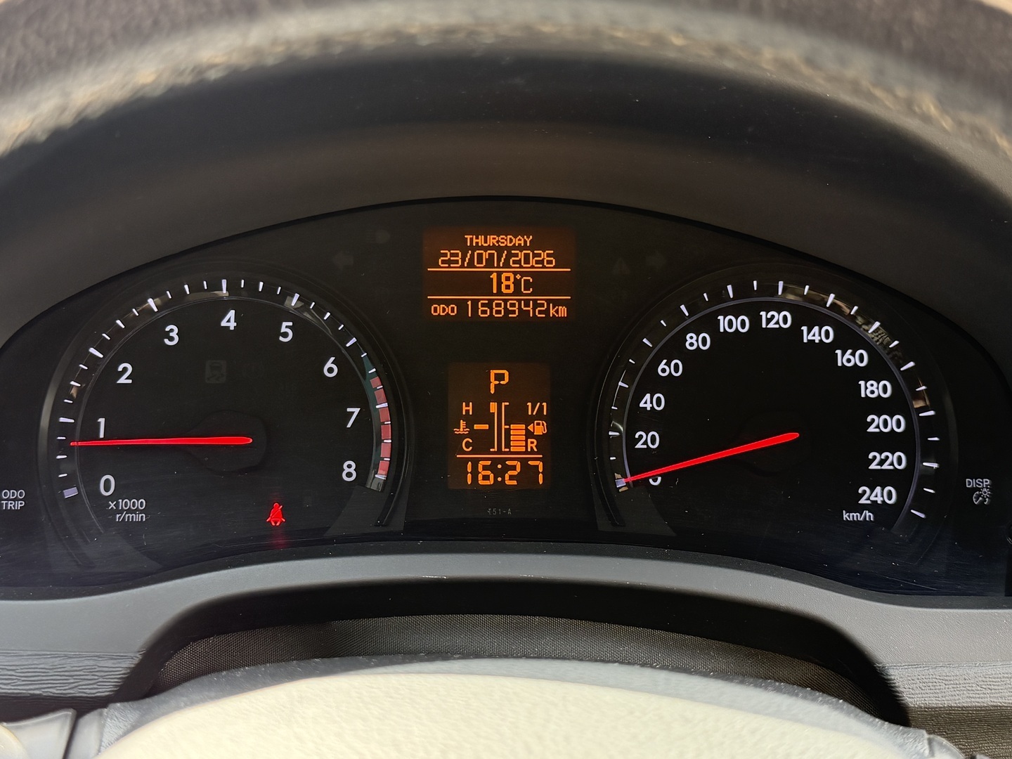 TOYOTA Avensis 2012