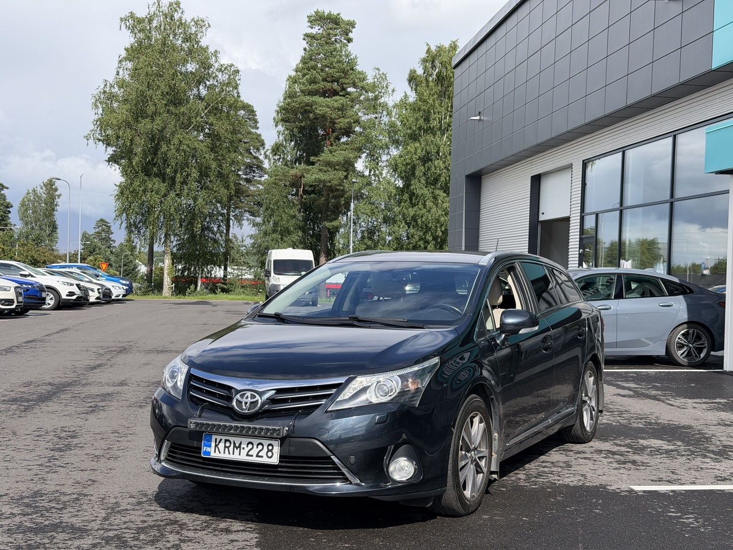 TOYOTA Avensis 2012