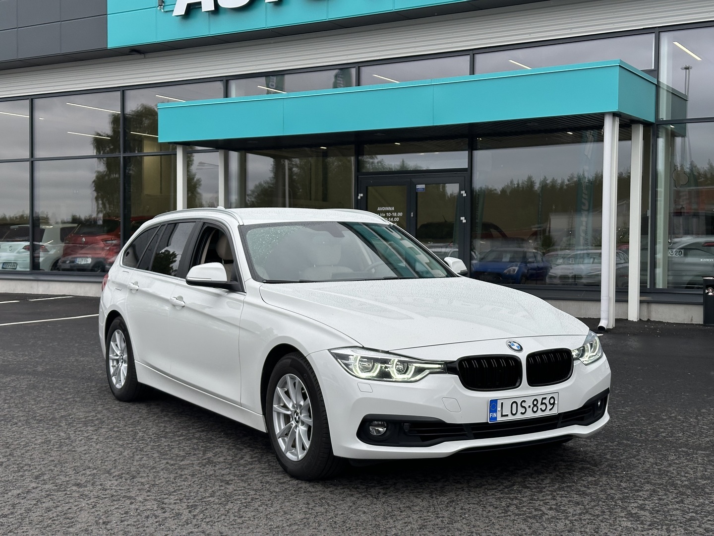 BMW 320 2019
