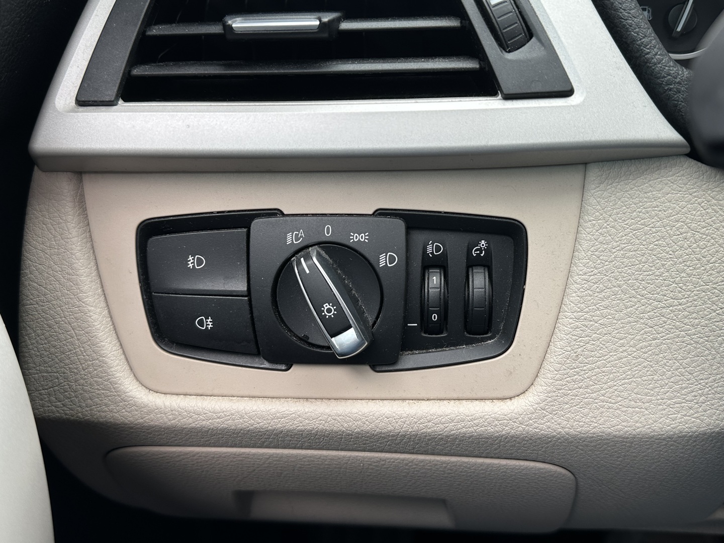 BMW 320 2019