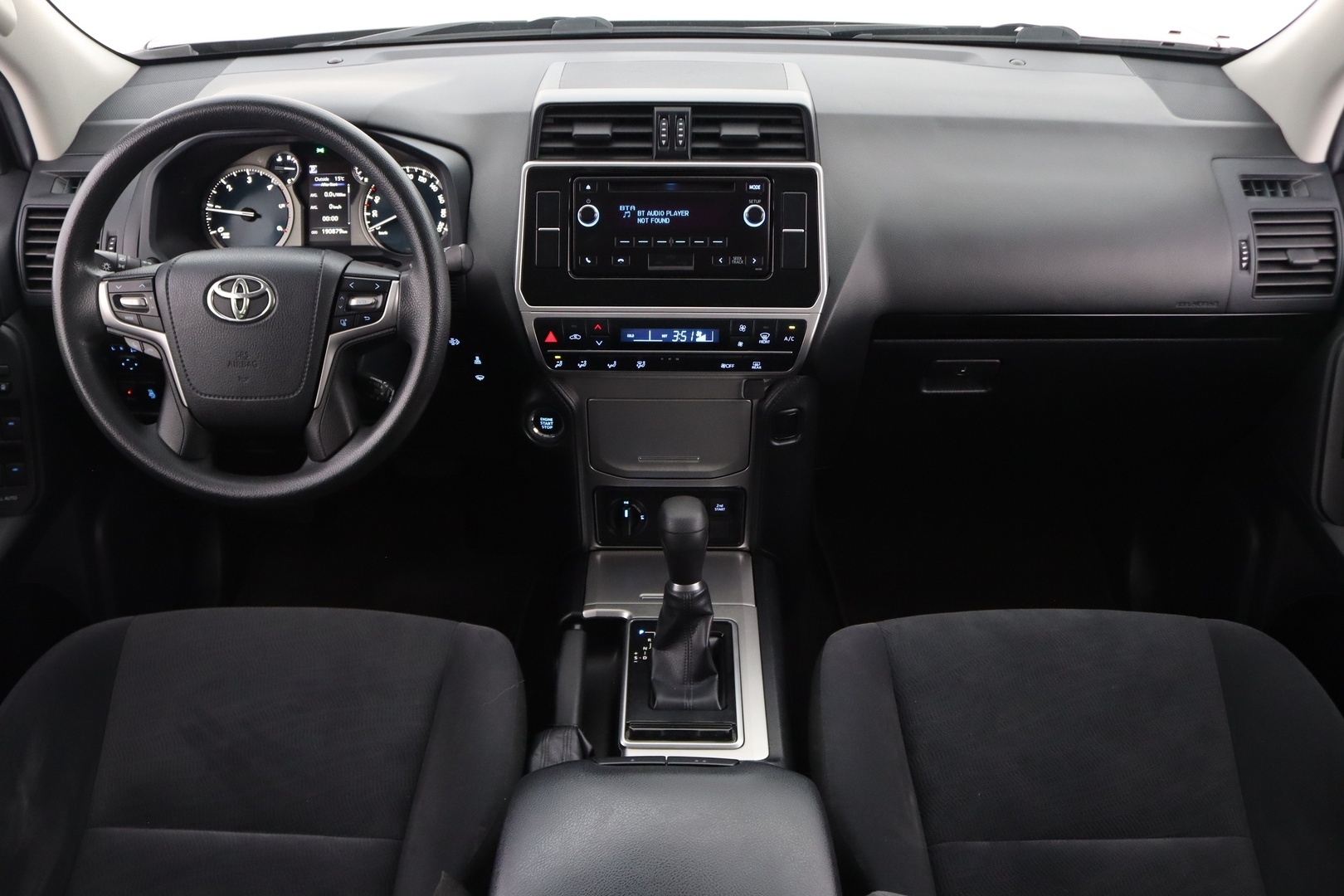 TOYOTA Land Cruiser 2019