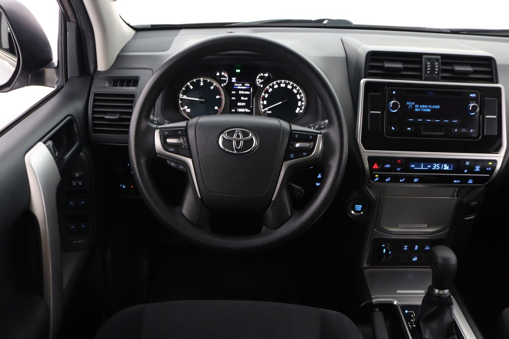 TOYOTA Land Cruiser 2019