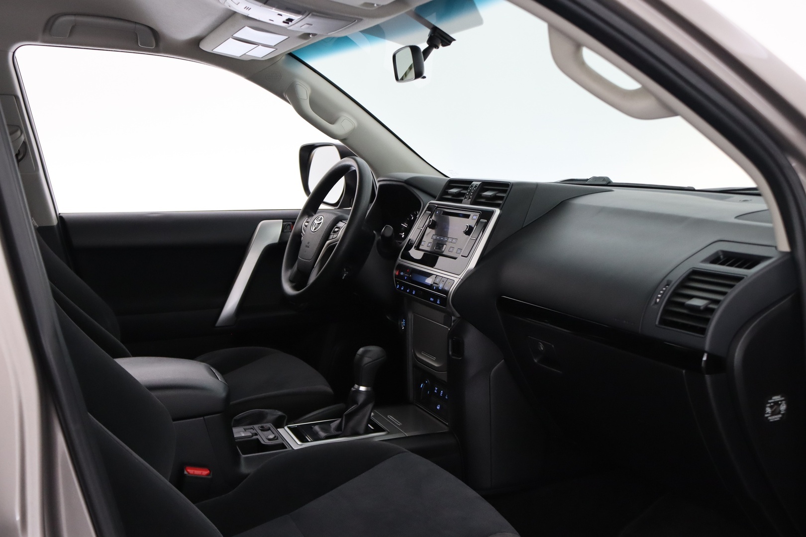 TOYOTA Land Cruiser 2019