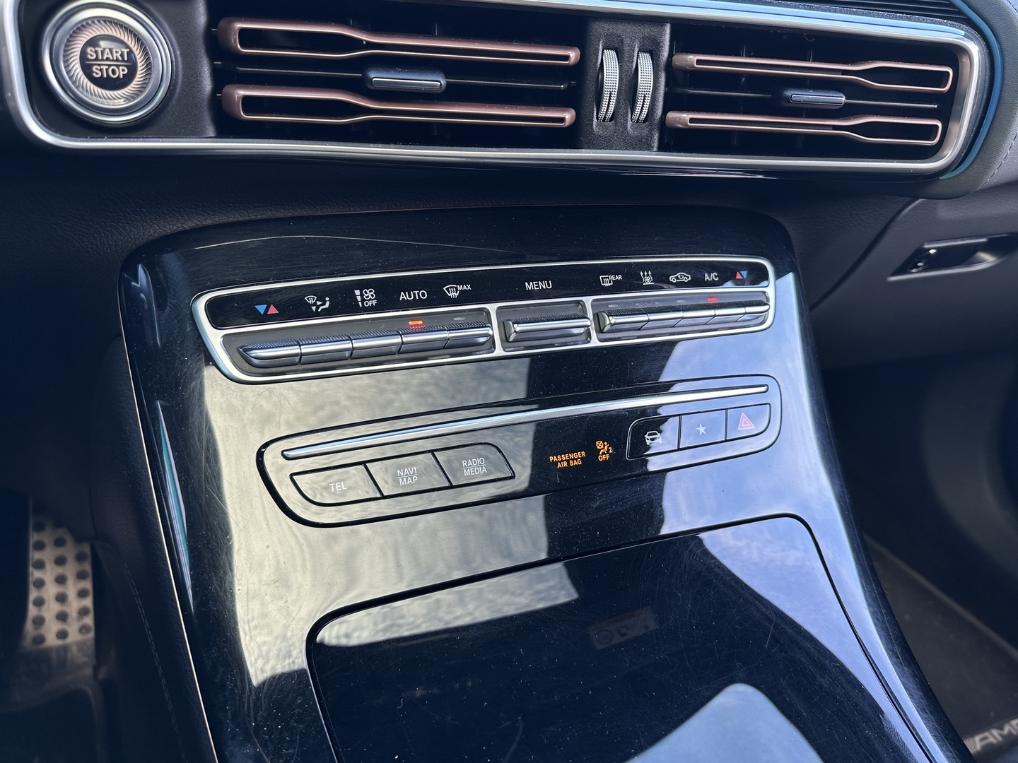 MERCEDES-BENZ EQC 2021
