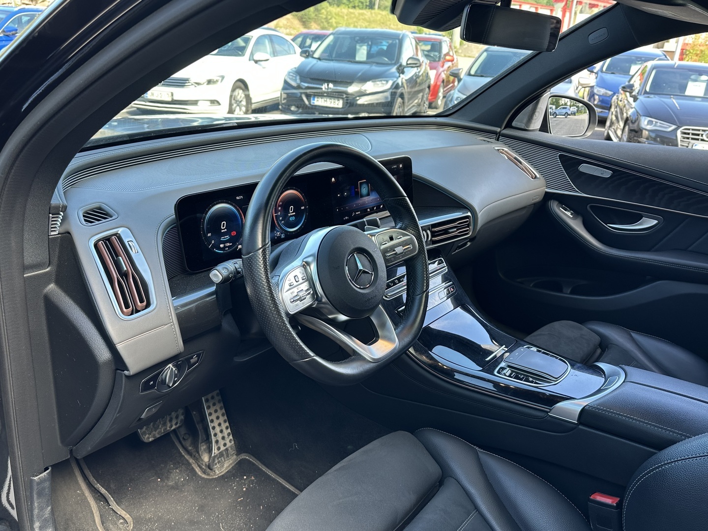 MERCEDES-BENZ EQC 2021