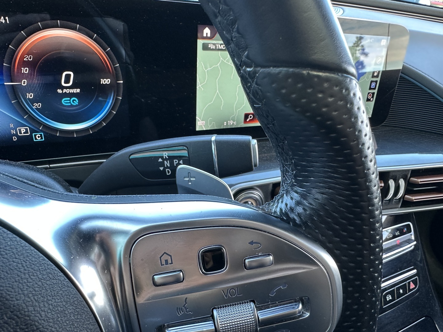 MERCEDES-BENZ EQC 2021