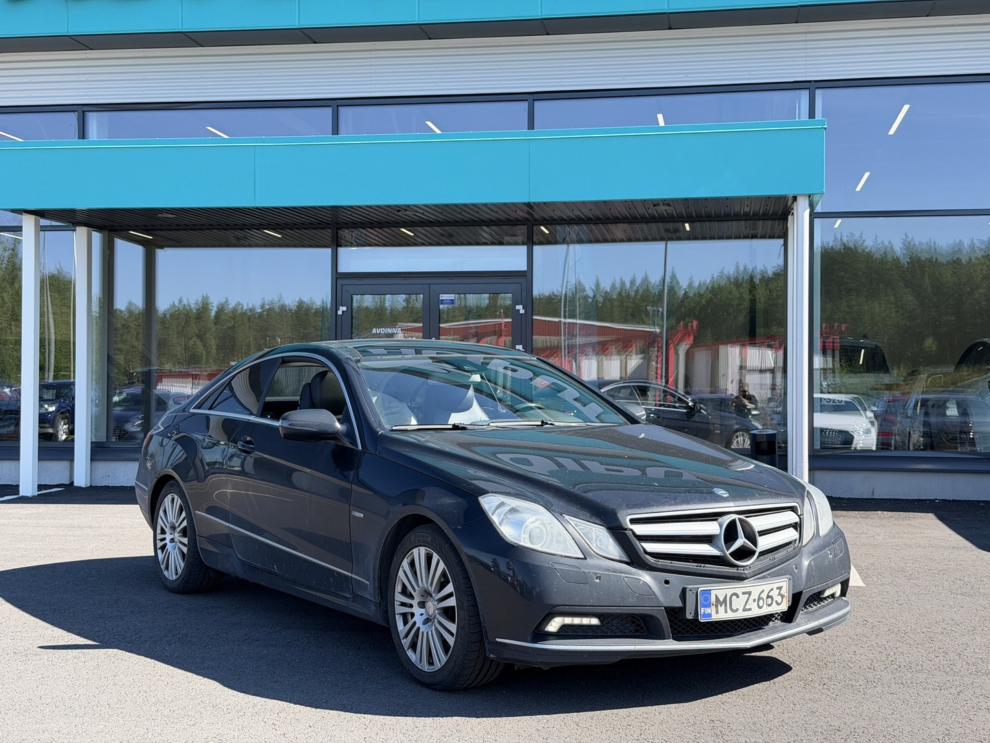 MERCEDES-BENZ E 2009