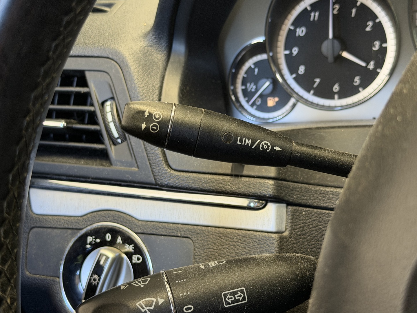 MERCEDES-BENZ E 2009