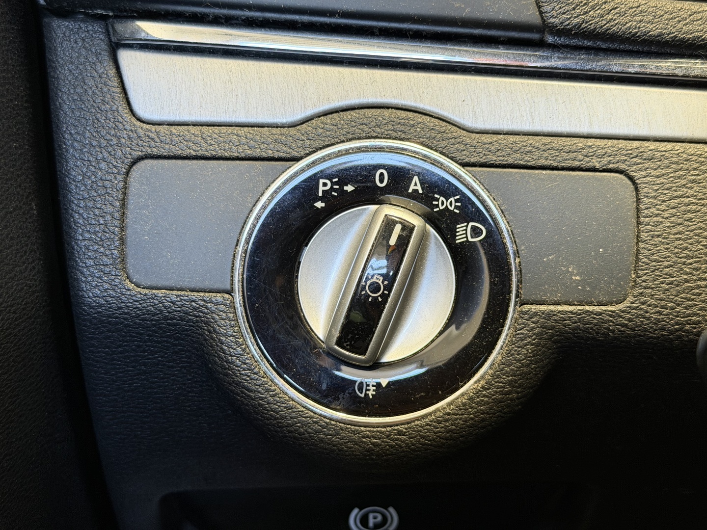 MERCEDES-BENZ E 2009