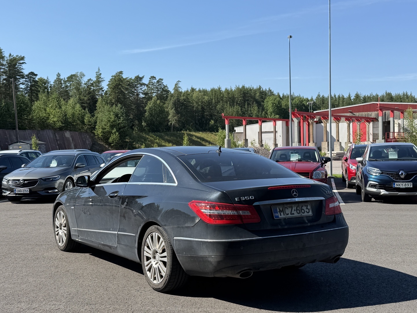 MERCEDES-BENZ E 2009