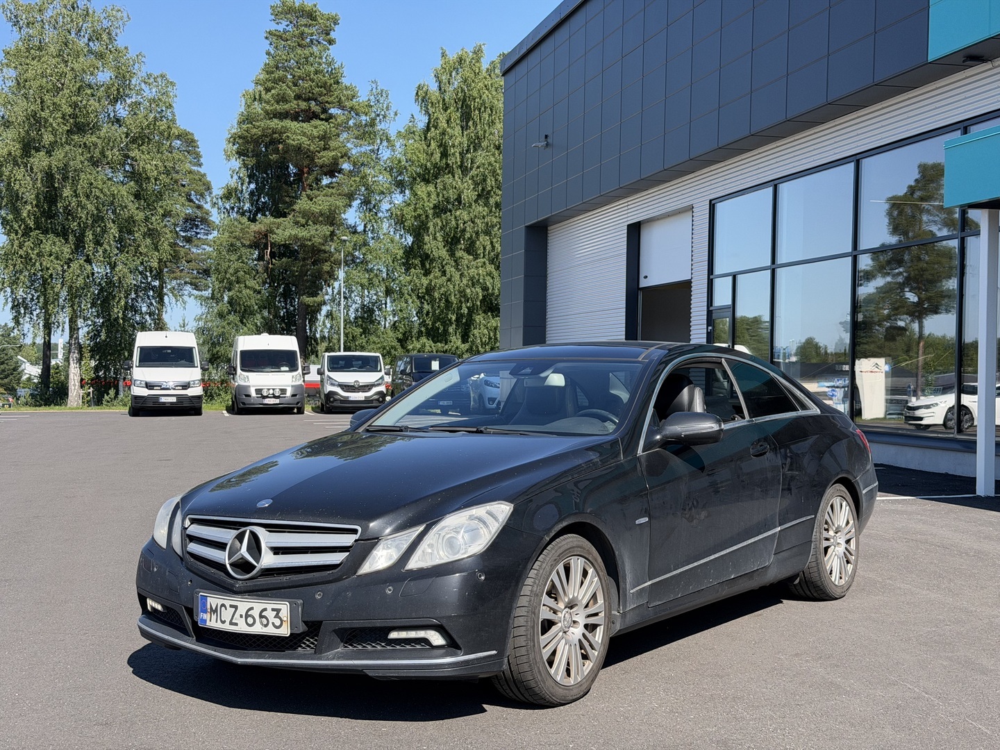 MERCEDES-BENZ E 2009