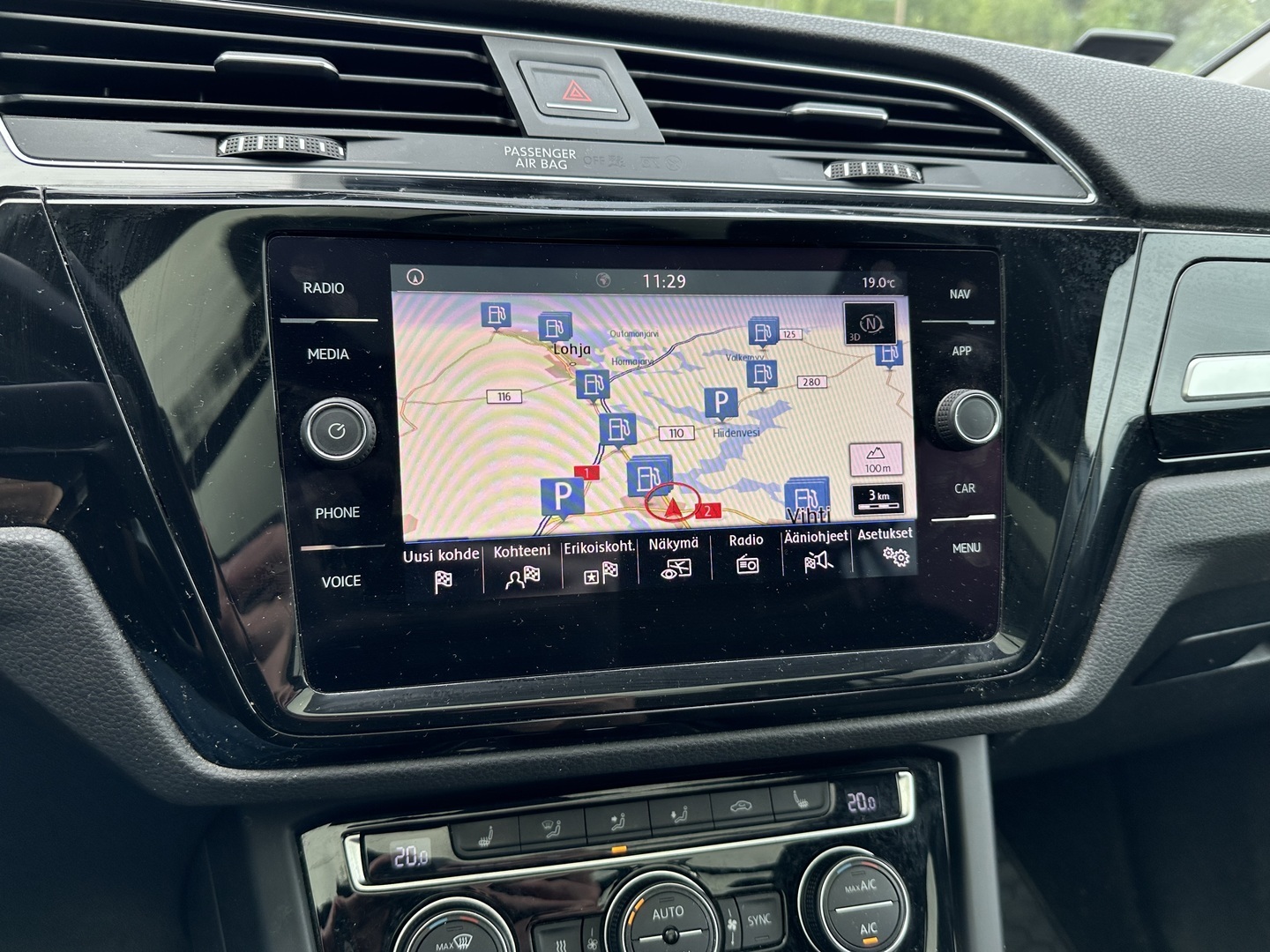 VOLKSWAGEN Touran 2018