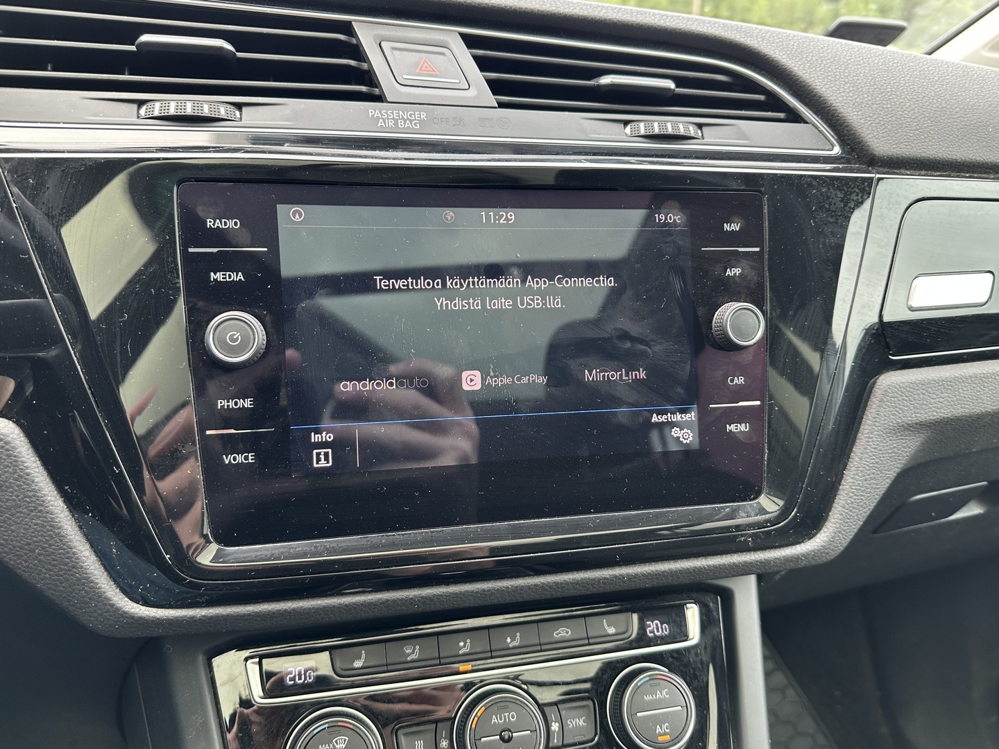 VOLKSWAGEN Touran 2018