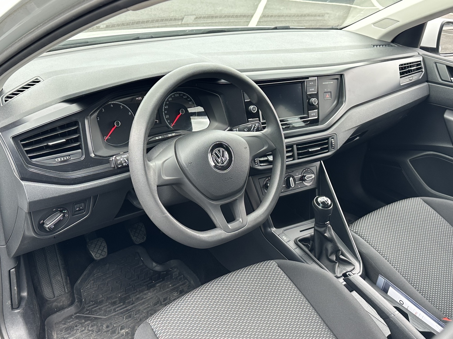 VOLKSWAGEN Polo 2019