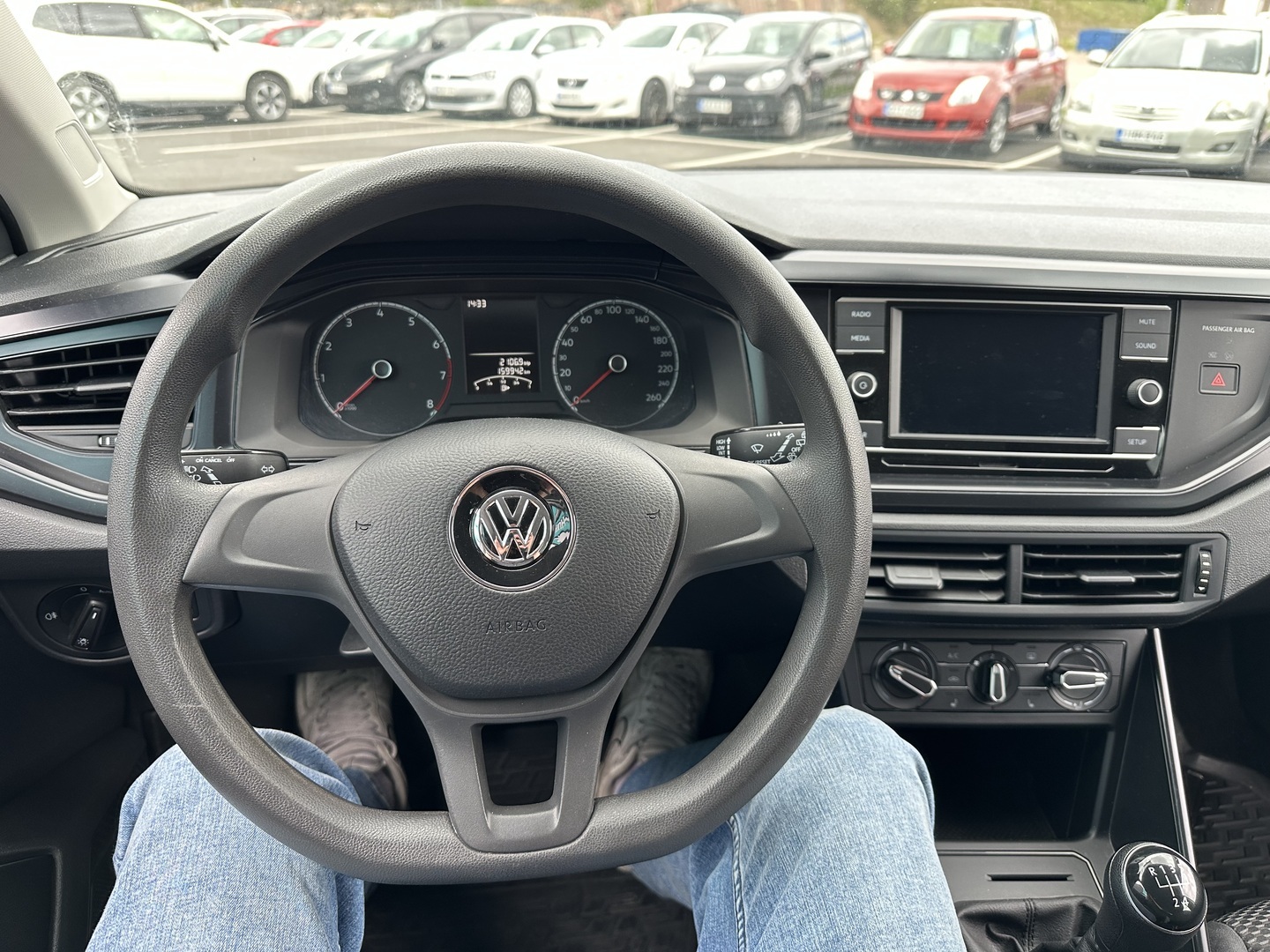 VOLKSWAGEN Polo 2019