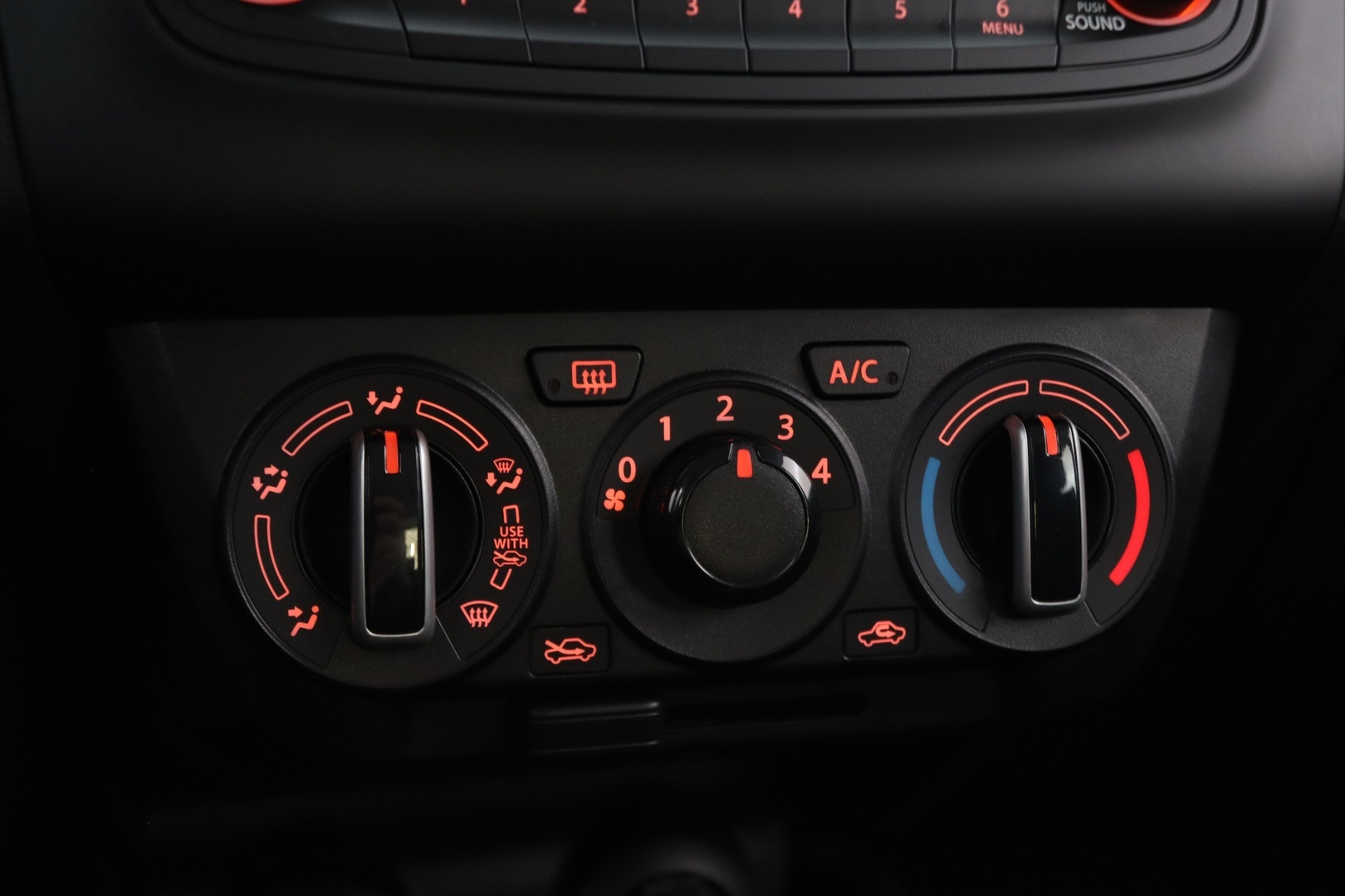 SUZUKI Swift 2024