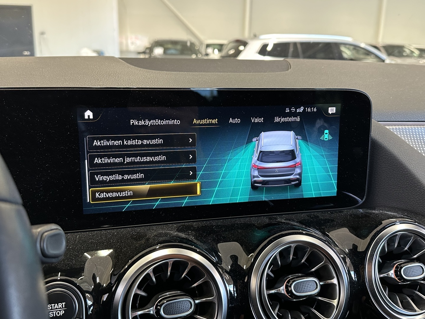 MERCEDES-BENZ EQA 2022