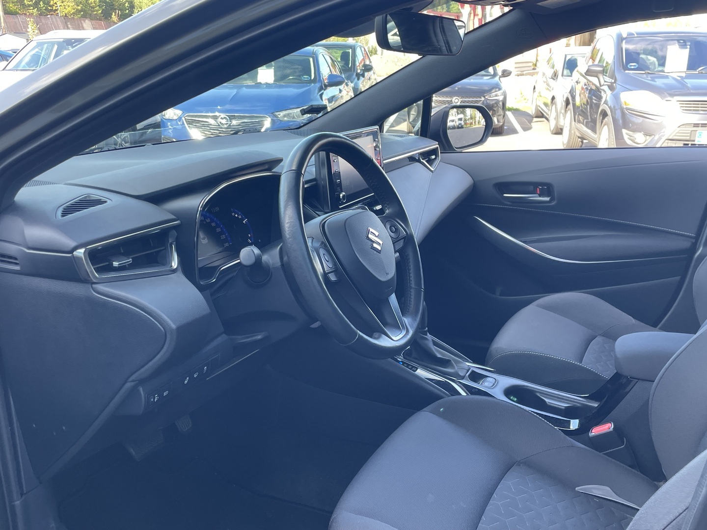 SUZUKI Swace 2022