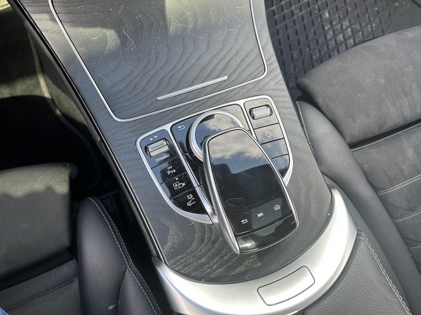 MERCEDES-BENZ C 2020