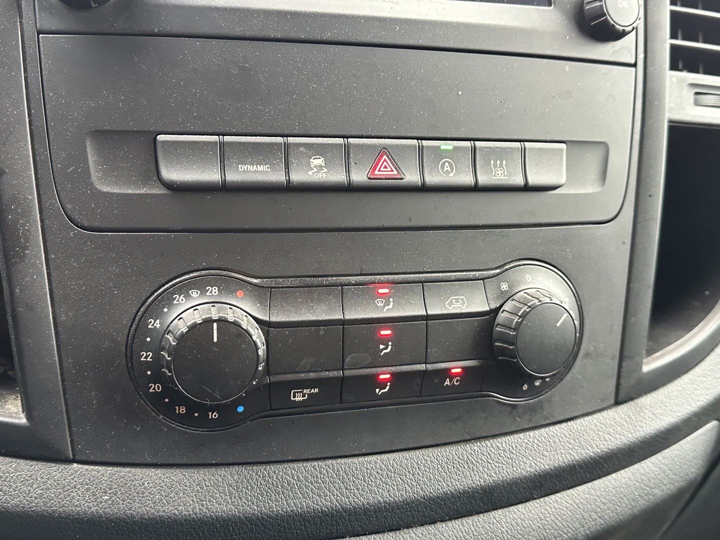 MERCEDES-BENZ Vito 2022