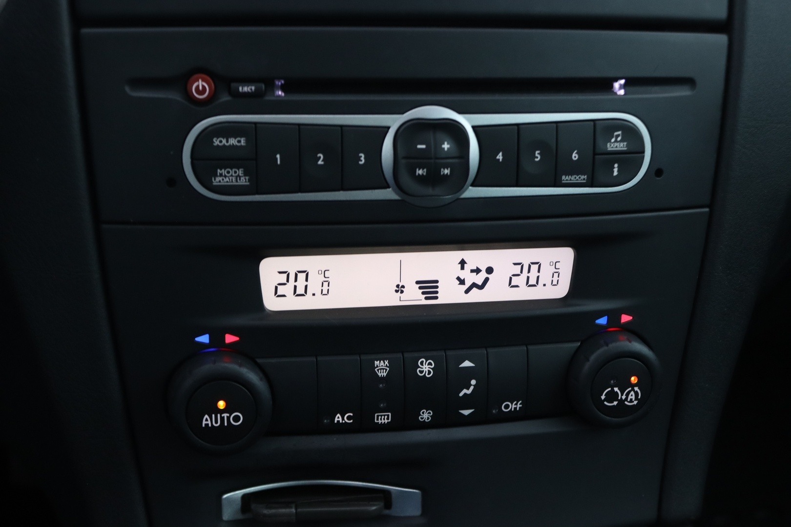 RENAULT Laguna 2006