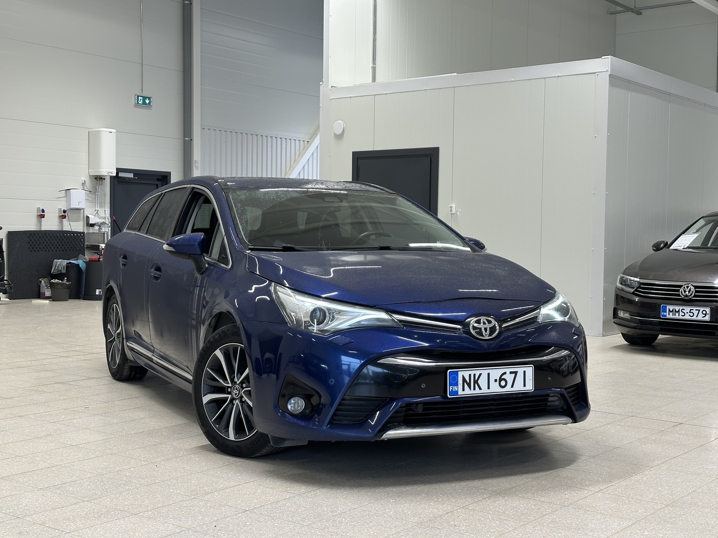 TOYOTA Avensis 2016