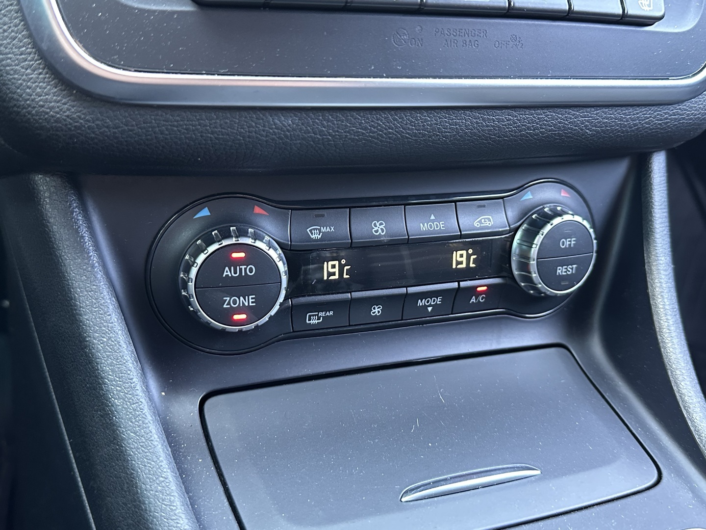 MERCEDES-BENZ CLA 2015