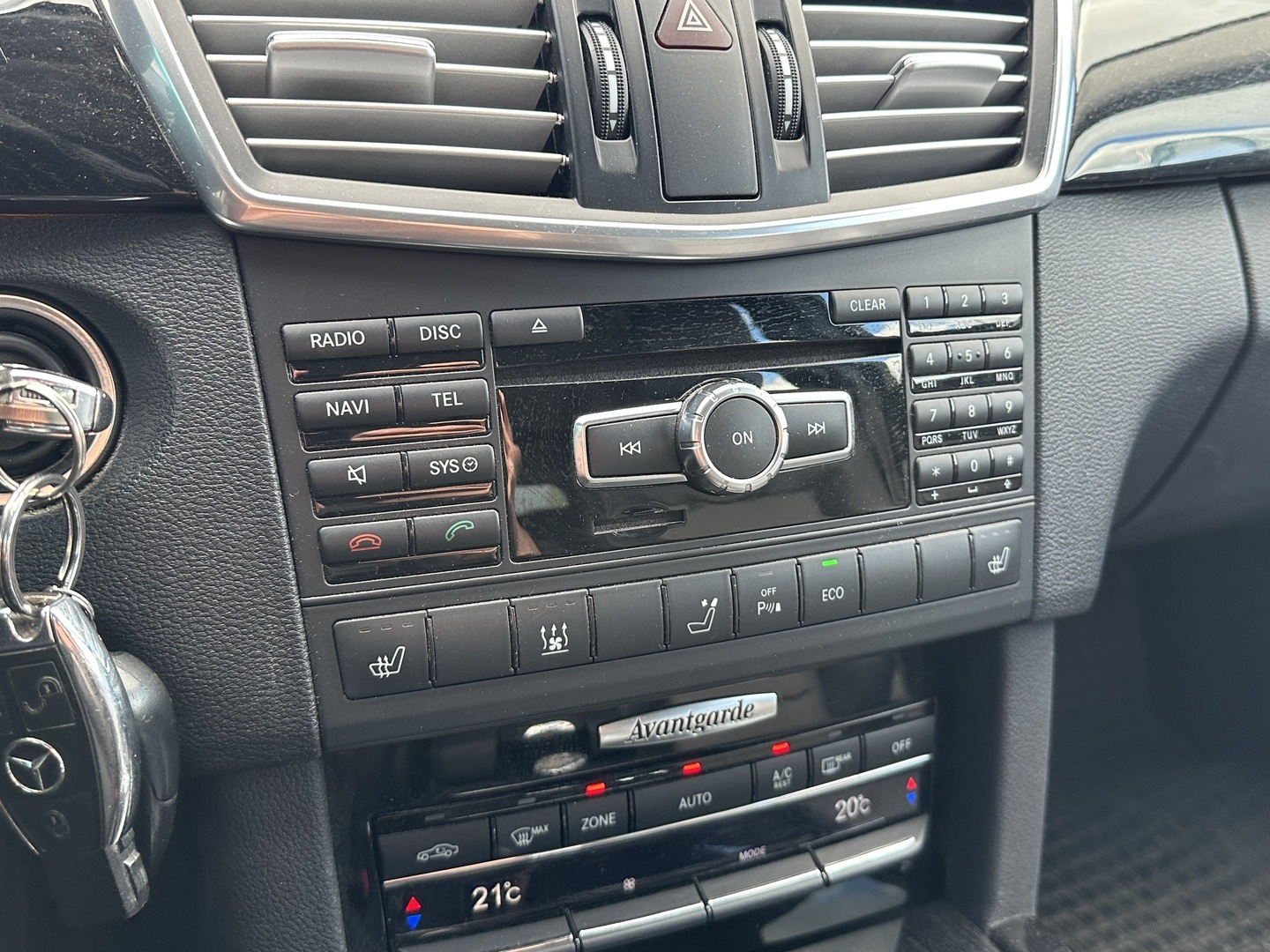 MERCEDES-BENZ E 2013