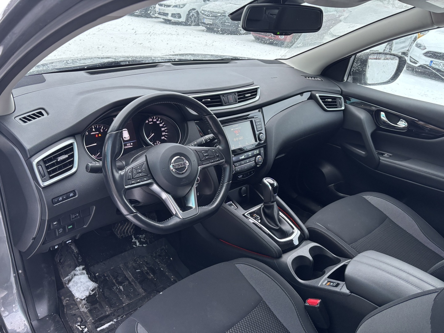 NISSAN Qashqai 2019