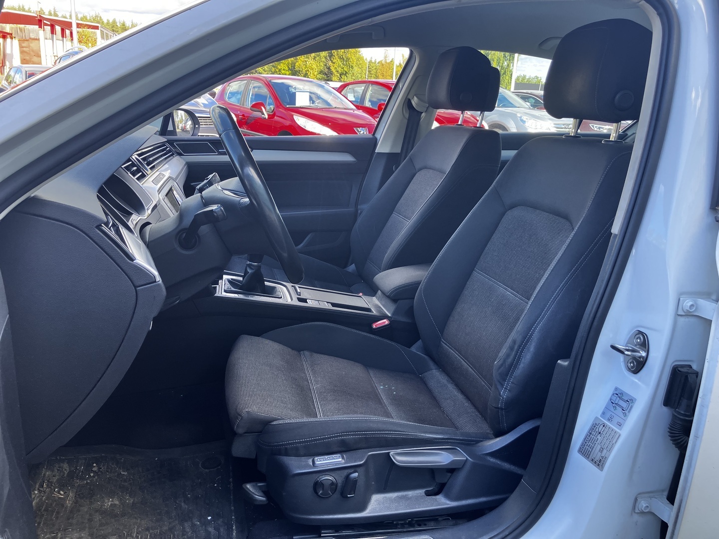 VOLKSWAGEN Passat 2016