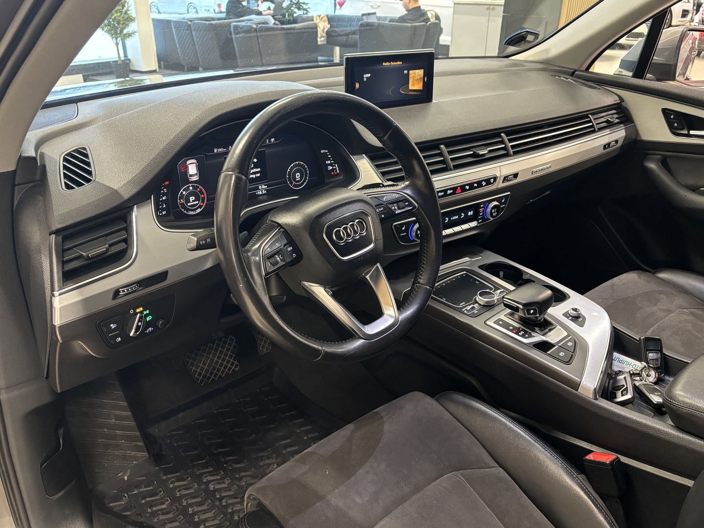 AUDI Q7 2016