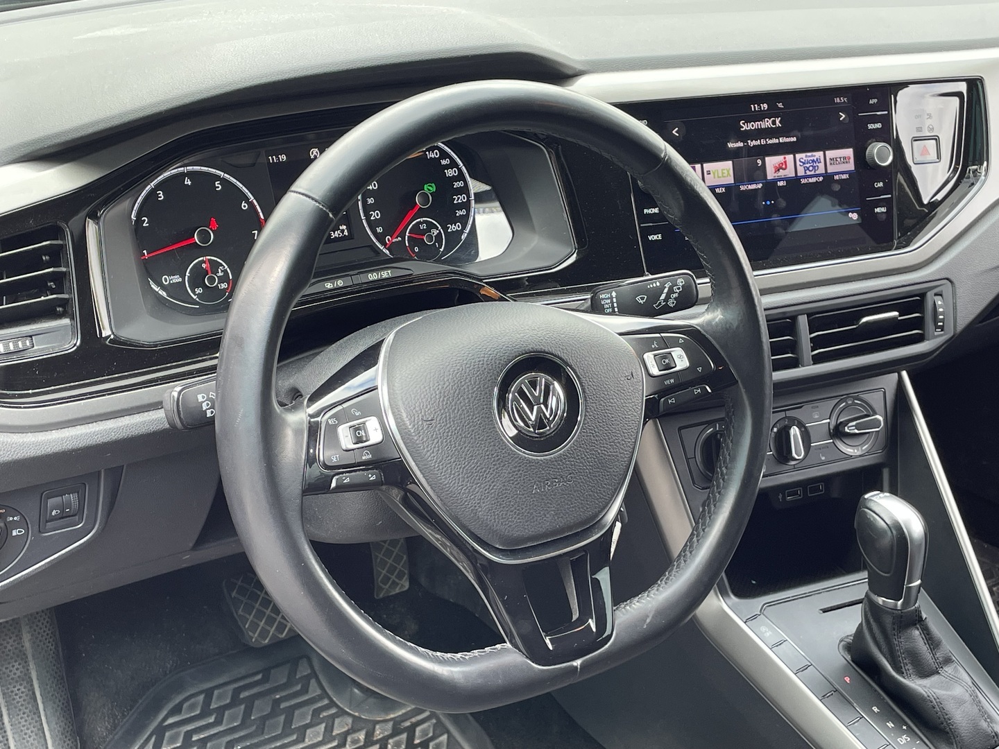 VOLKSWAGEN Polo 2019