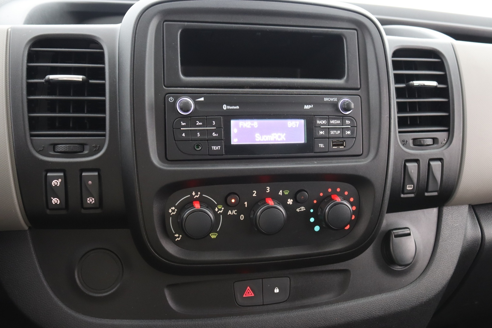 RENAULT Trafic Passenger 2017