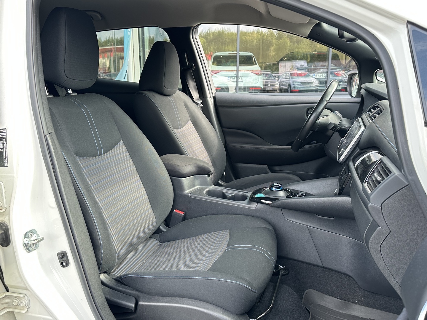 NISSAN Leaf 2023