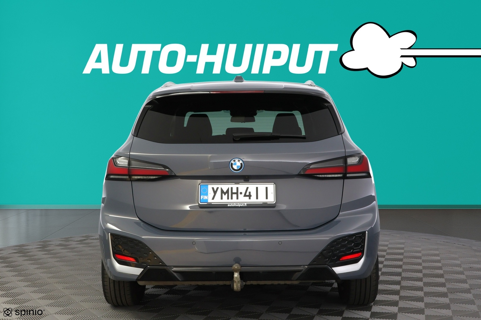 BMW 225 2024