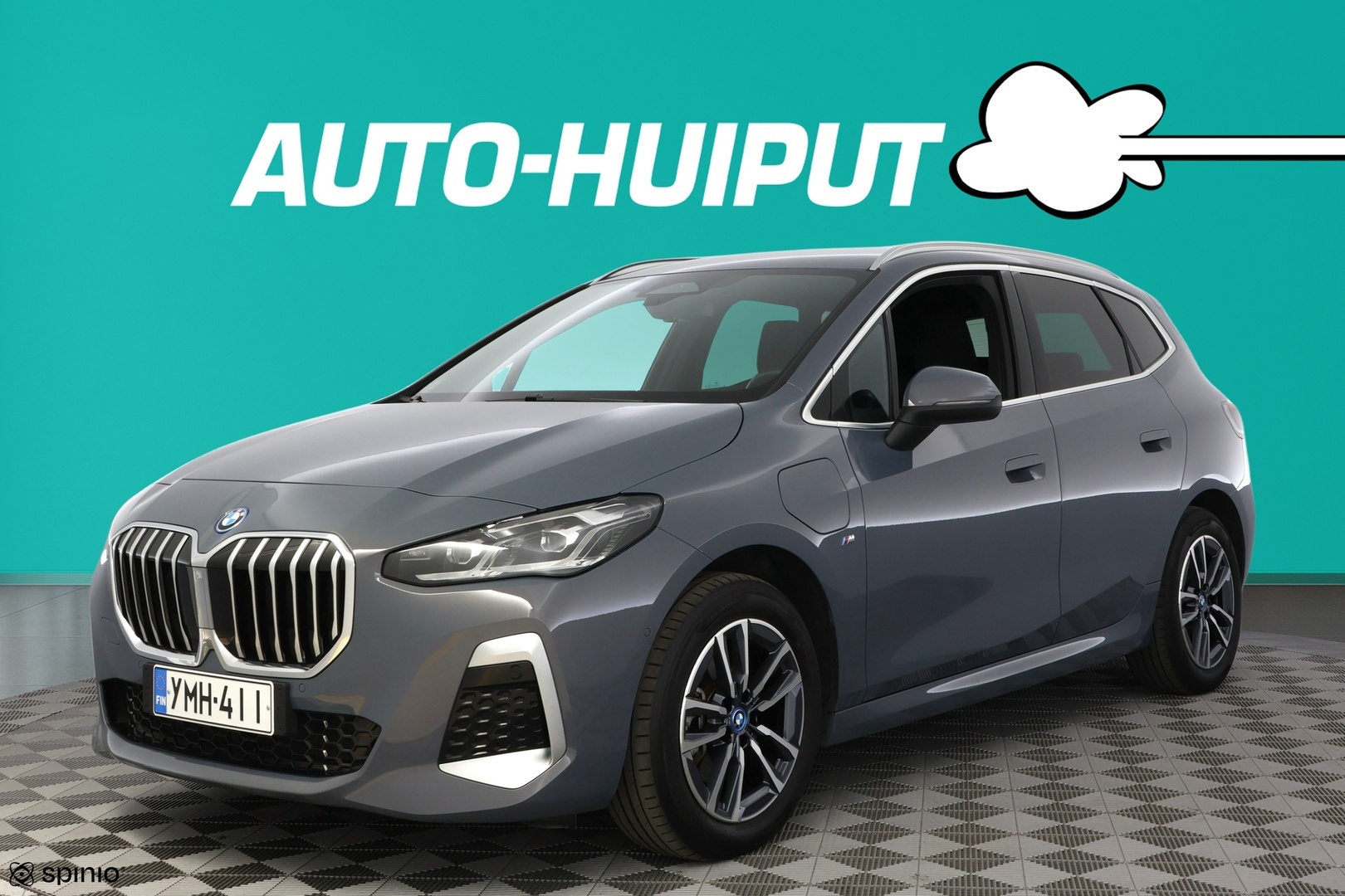 BMW 225 2024