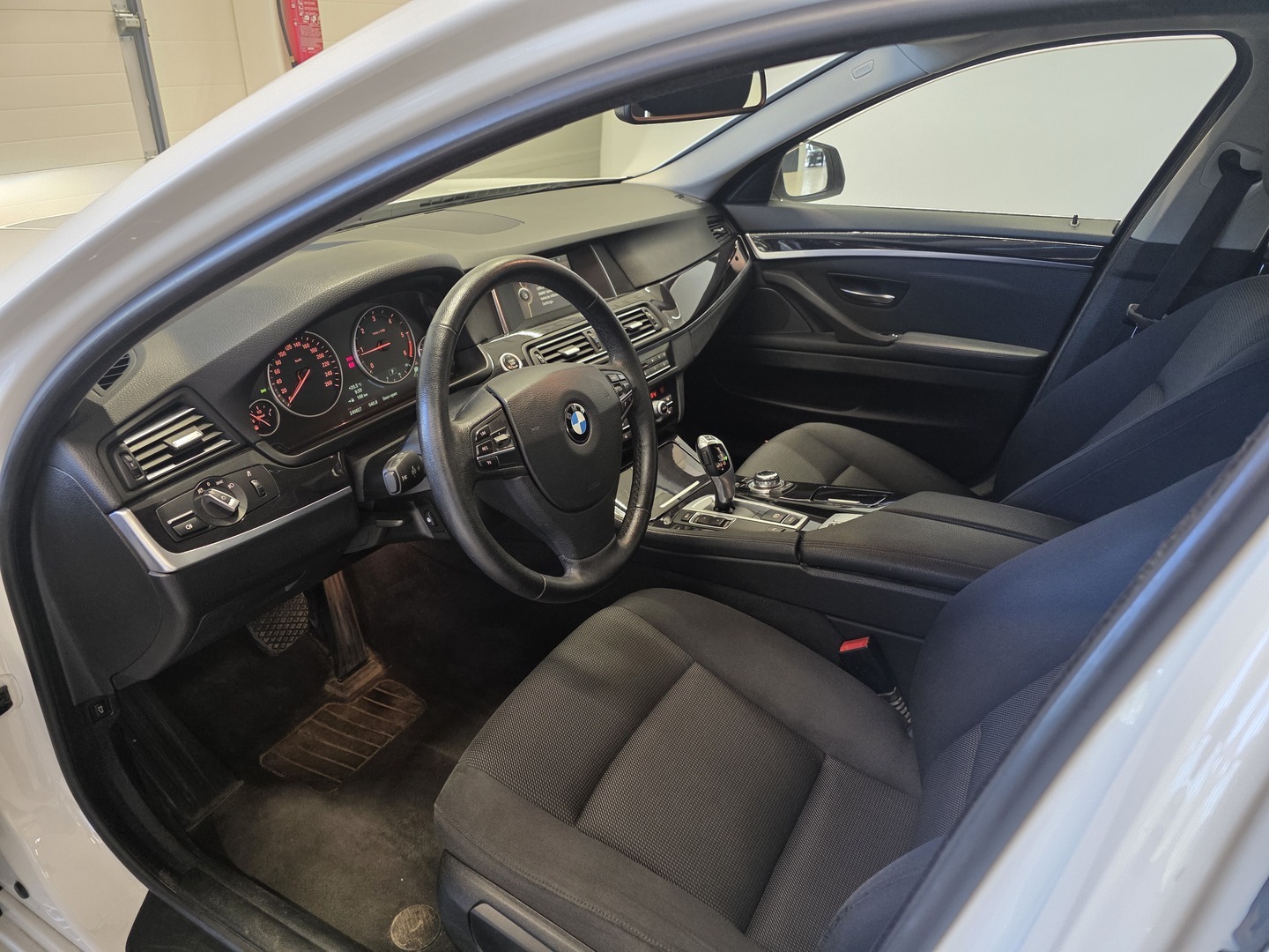 BMW 518 2014