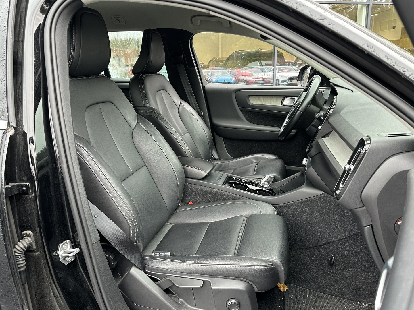 VOLVO XC40 2020
